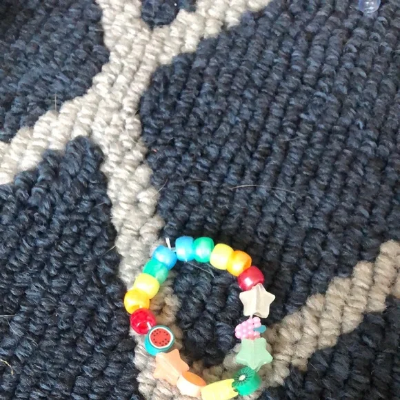 Bracelets - Picture 14 of 17